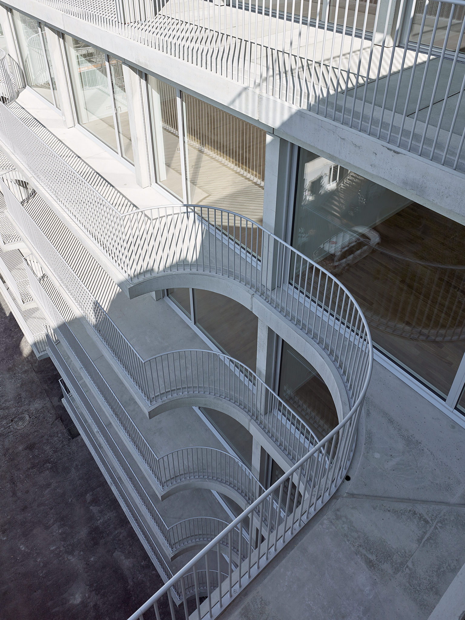 E18672 Alpa 077564 SCREEN